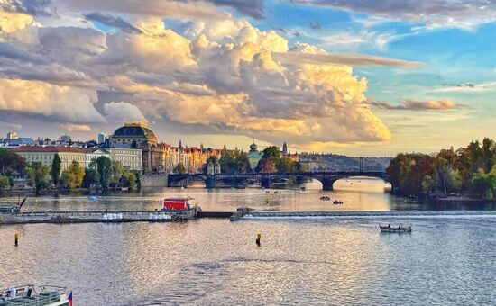 Yılbaşı Özel Prag Turu Yılbaşı Özel Prag Turu Türk Havayolları ile 3 Gece 4 Gün 29 Aralık Hareket